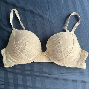 38B Victoria’s Secret Dream Angels Push Up in Cream